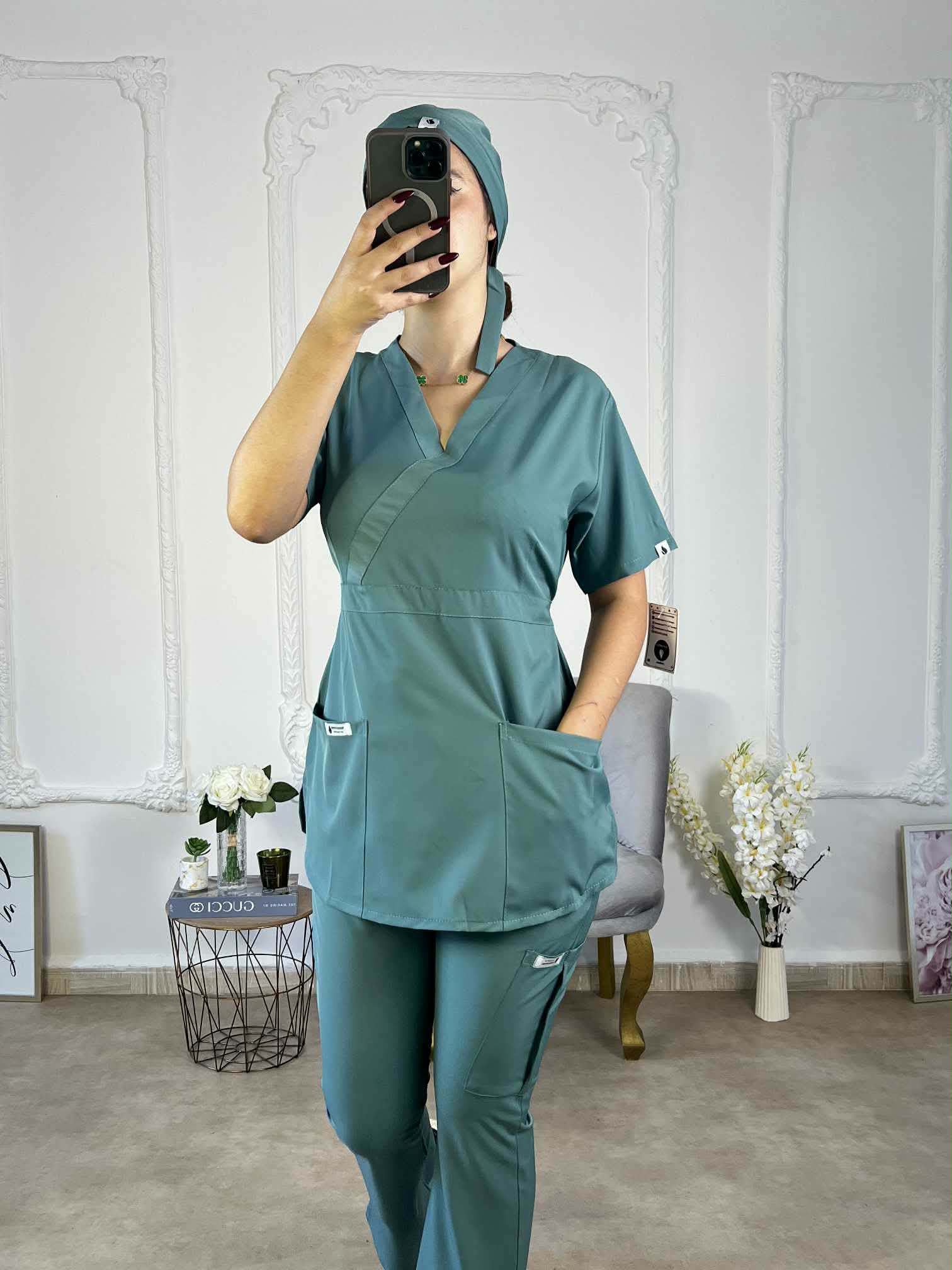 Tenue medecine a la mode